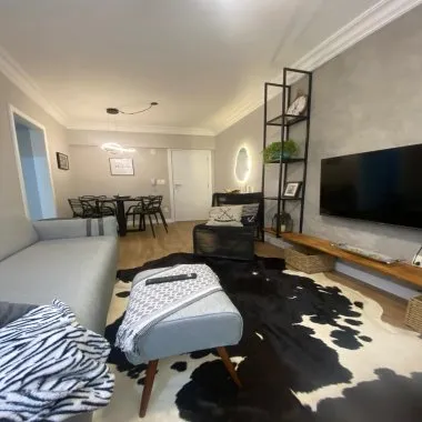Lindo apartamento reformado na quadra do mar – Balneário Camboriú Lindo apartamento reformado na quadra do mar – Balneário Camboriú