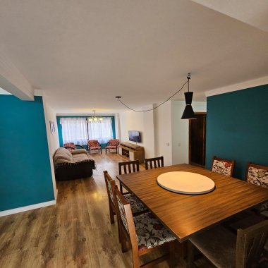 Apartamento espaçoso a apenas 300 metros do mar em Balneário Camboriú! Apartamento espaçoso a apenas 300 metros do mar em Balneário Camboriú!
